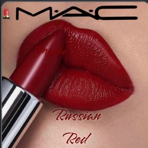 - 💄M•A•C RUSSIAN RED MATTE LIPSTICK
